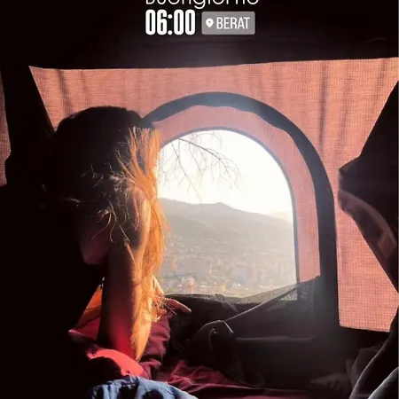 Lüks kamp alanı 4x4 Rooftent Camper Offroad Tiran