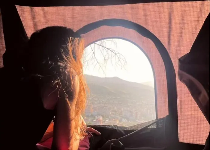 Lüks kamp alanı 4x4 Rooftent Camper Offroad Tiran